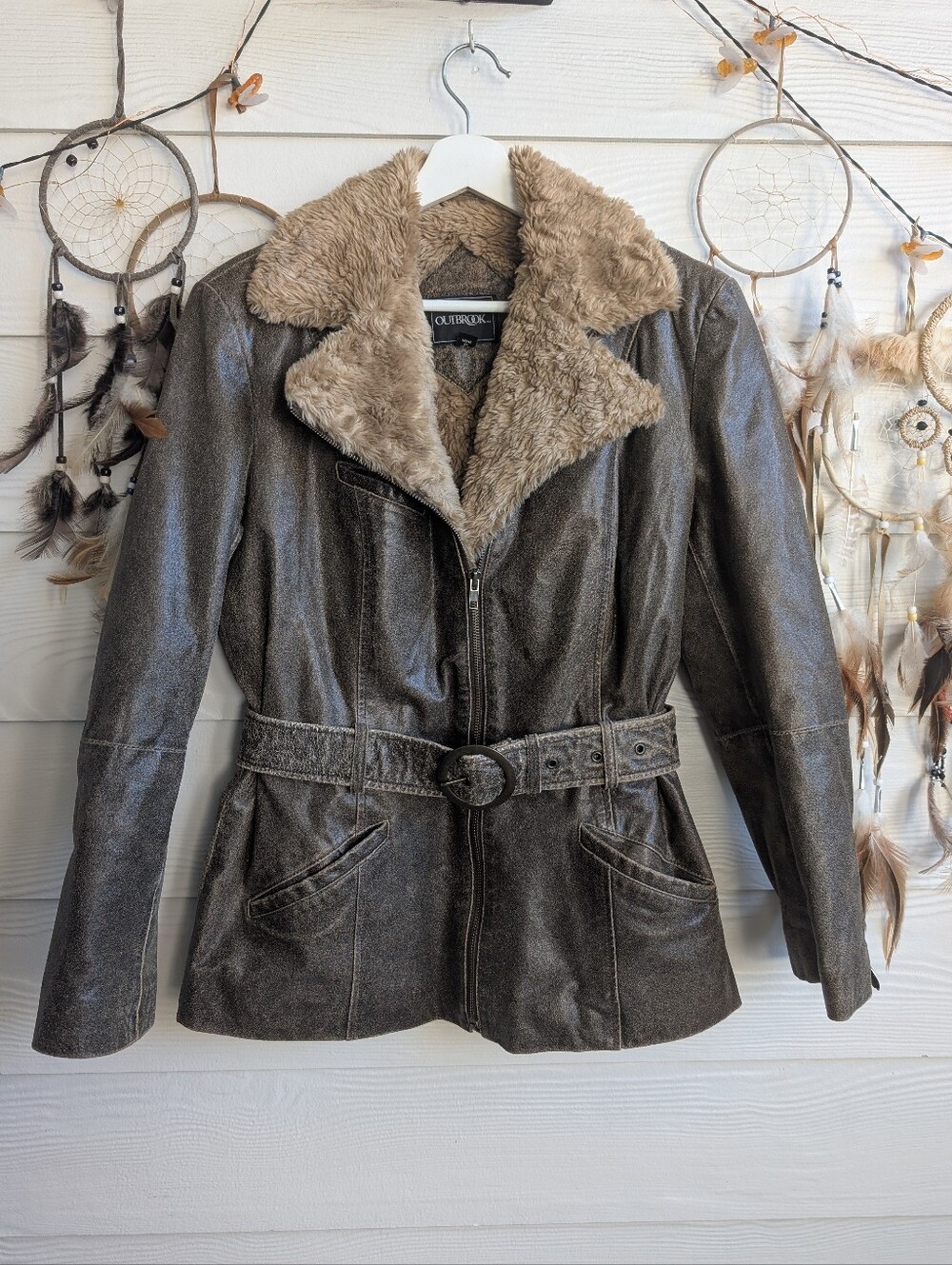 Y2K Vintage Brown Outbrook Leather Belted Jacket Faux Fur Collar
